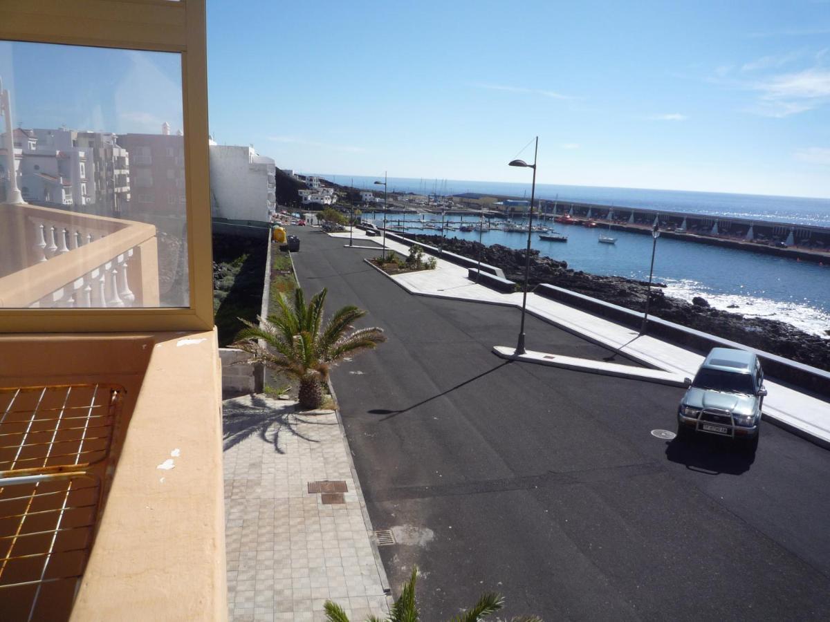 VV 122 con Balcón en primera línea de mar La Restinga Exterior foto